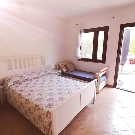 펜션 Da Fra E La 지라솔레